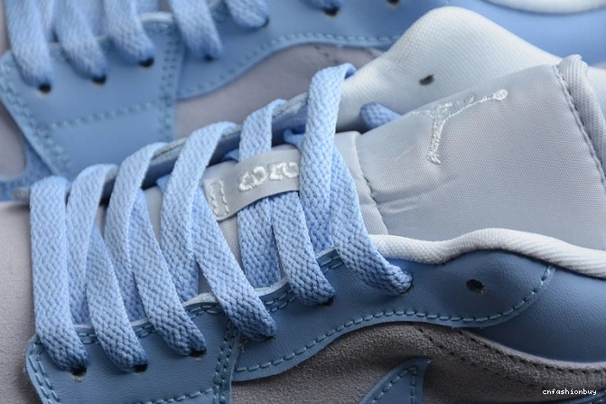 1 DC0774-050 Blue University Jordan (W) Low 1117